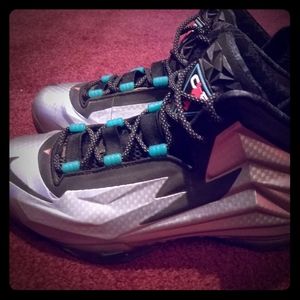 Nike chuck posite and Charles Barkley  shoes.